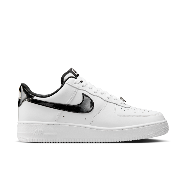 Nike Air Force 1 '07 LV8